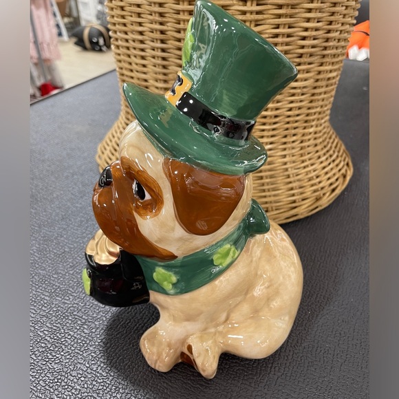 St. Patrick’s Day Irish Pug with Pot of Gold Ceramic Decor NWT - Picture 3 of 6
